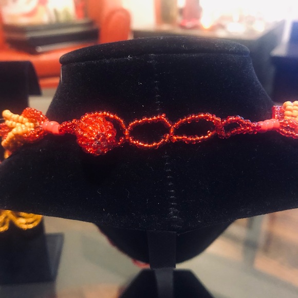 Beautiful braided necklace and earring set - Picture 3 of 4